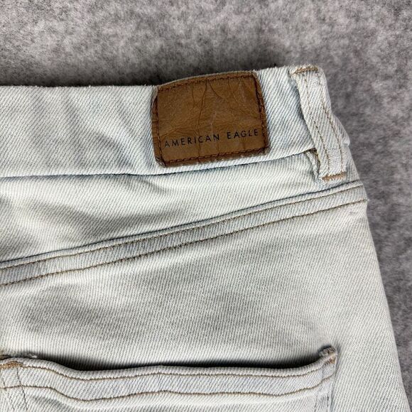 American Eagle Curvy Mom Jeans Womens 4R Light Wash Shark Bite Hem Stretch Denim - Picture 8 of 16